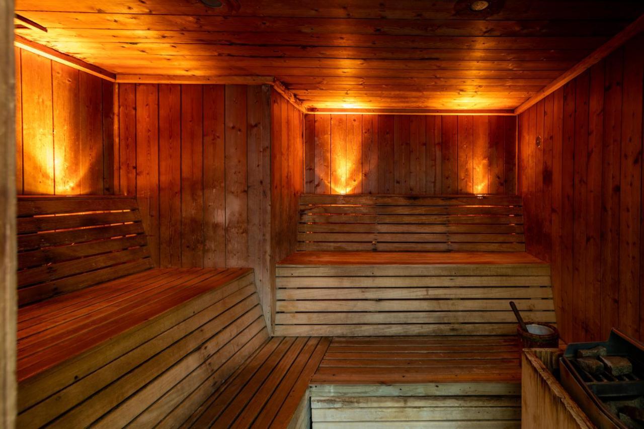 Pezula Nature Retreat كنيسنا المظهر الخارجي الصورة A Finnish sauna