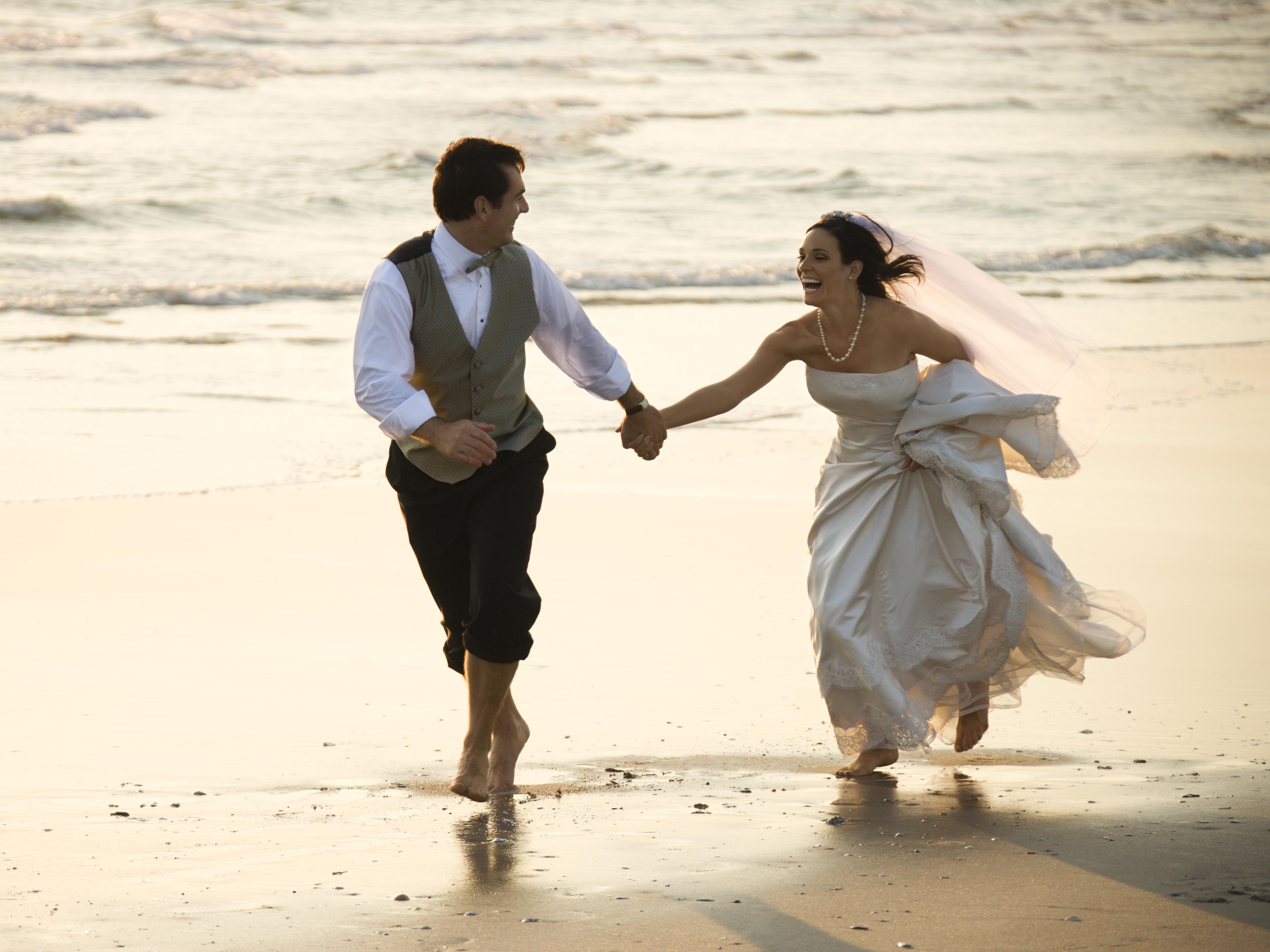Pezula Nature Retreat كنيسنا المظهر الخارجي الصورة A newly married couple