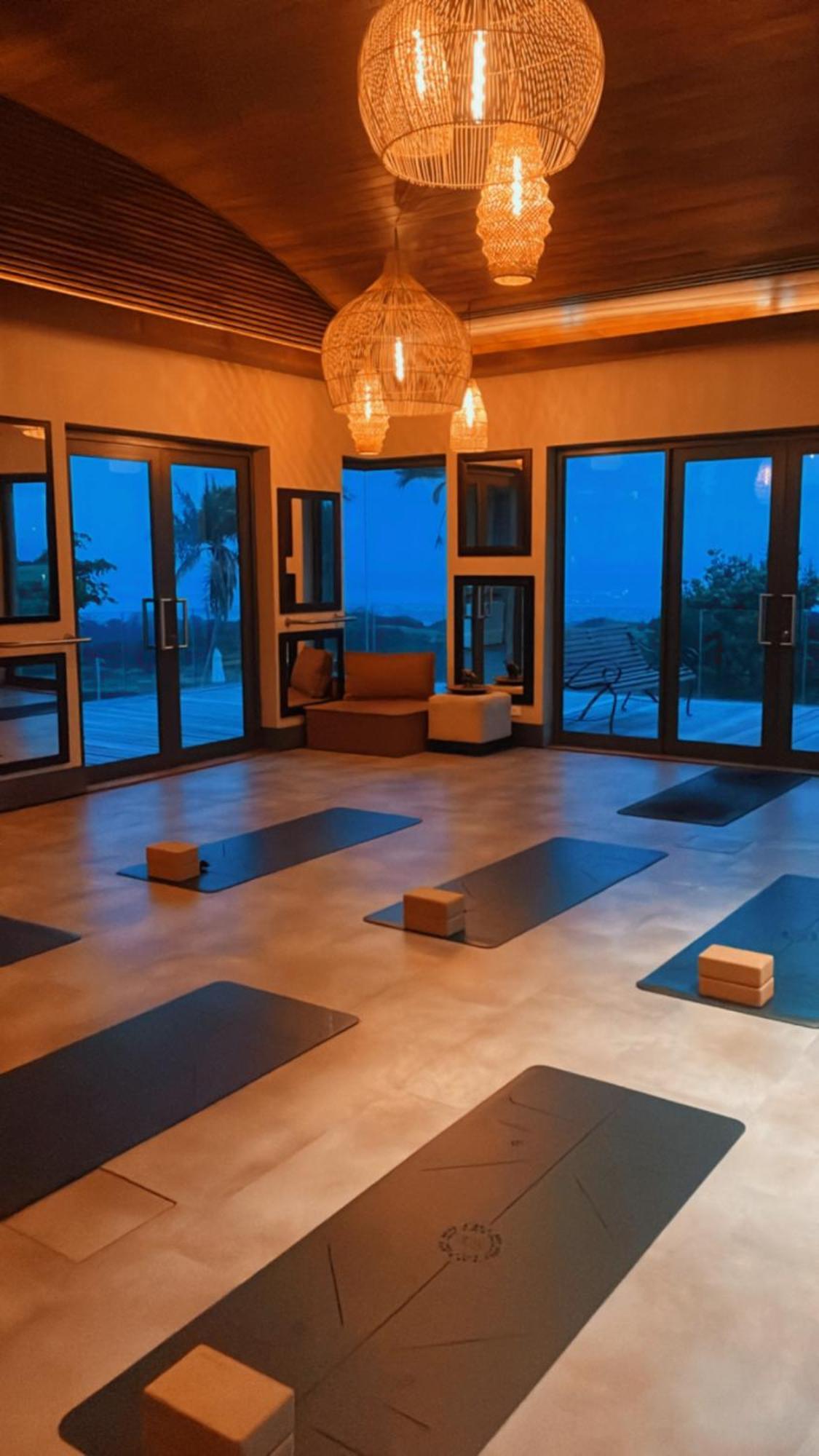 Pezula Nature Retreat كنيسنا المظهر الخارجي الصورة A yoga studio