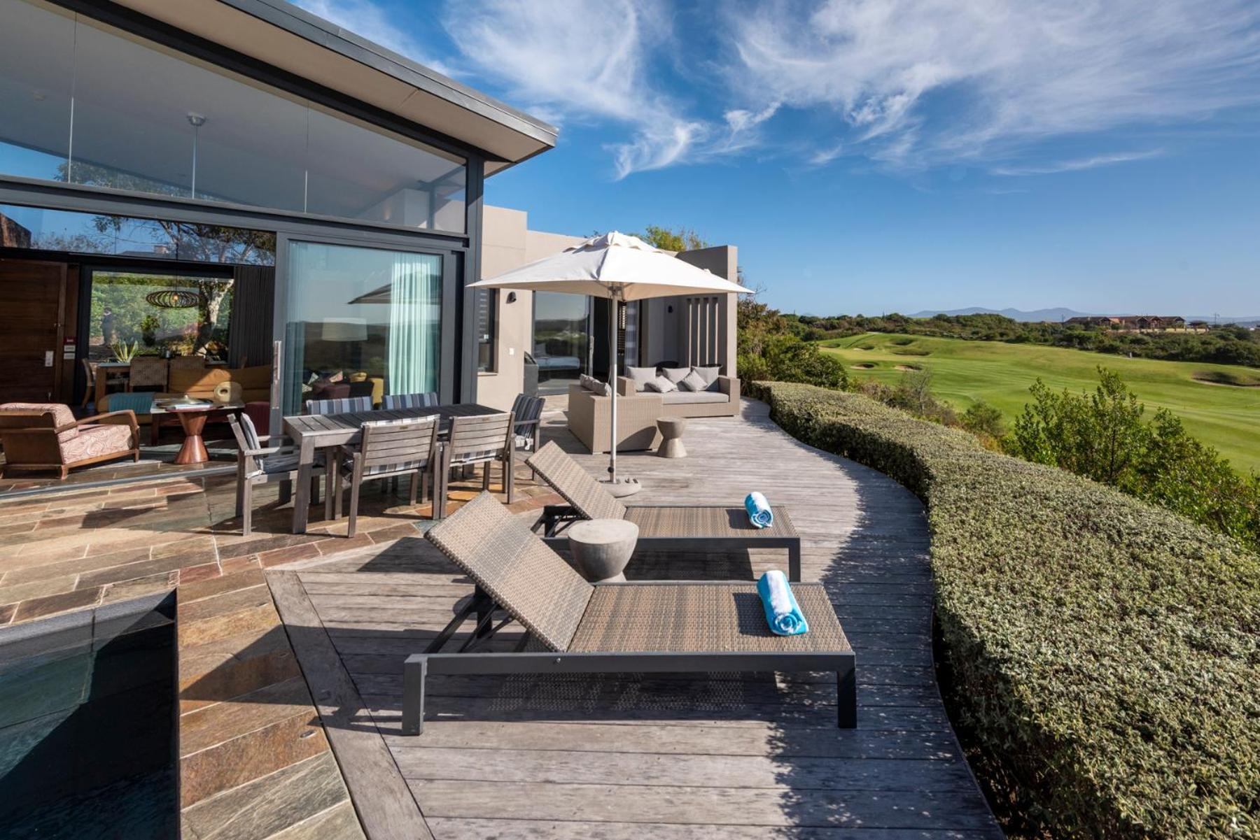 Pezula Nature Retreat كنيسنا المظهر الخارجي الصورة The deck at the Cape Town edition