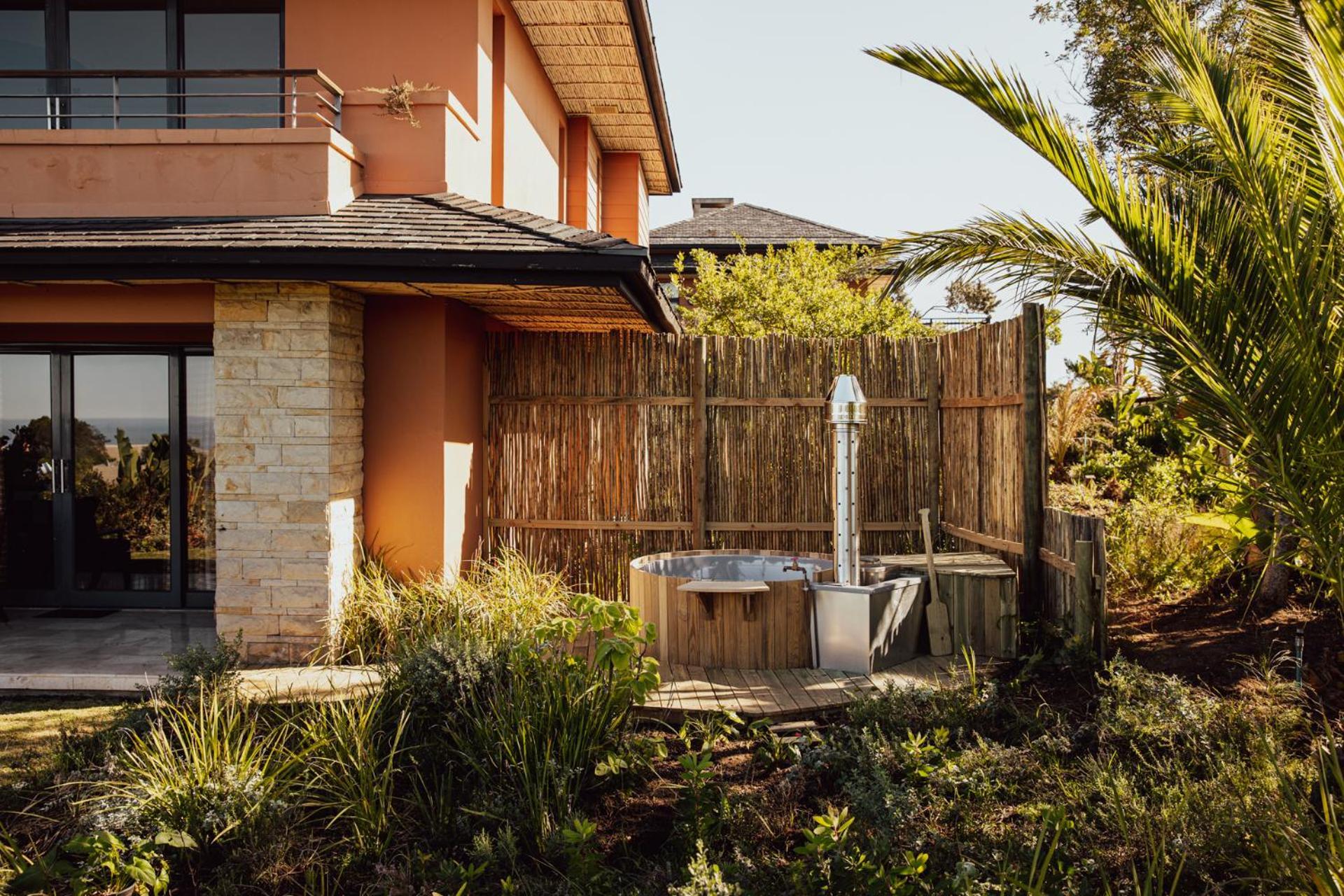 Pezula Nature Retreat كنيسنا الغرفة الصورة A private outdoor onsen